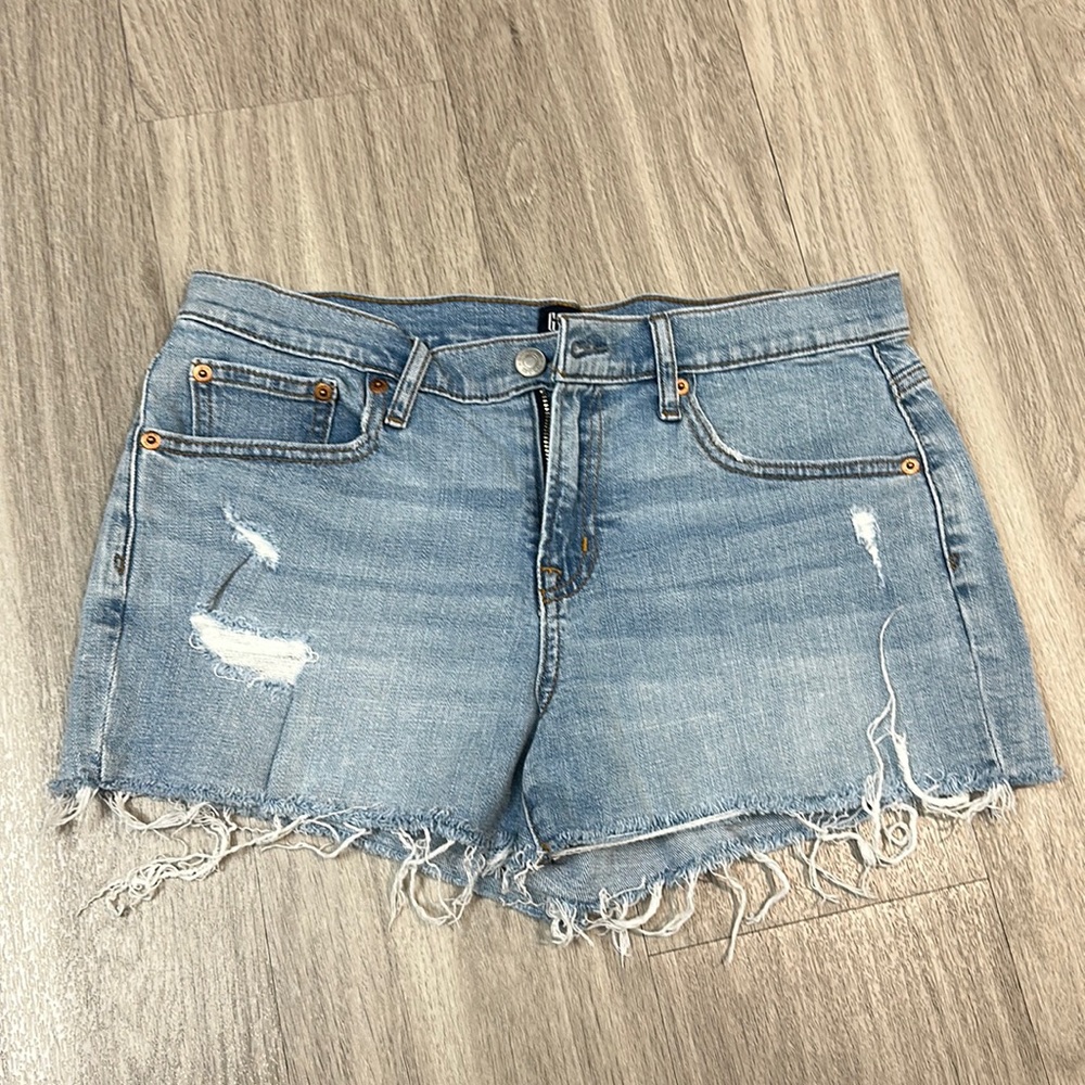 Gap Denim cut-off shorts. Size 28, light wash